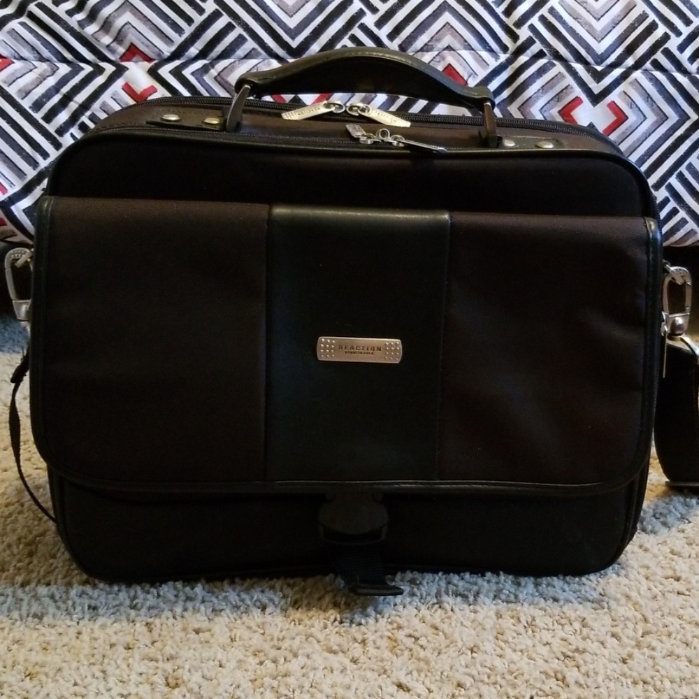 Reaction by Kenneth Cole Computer Bag